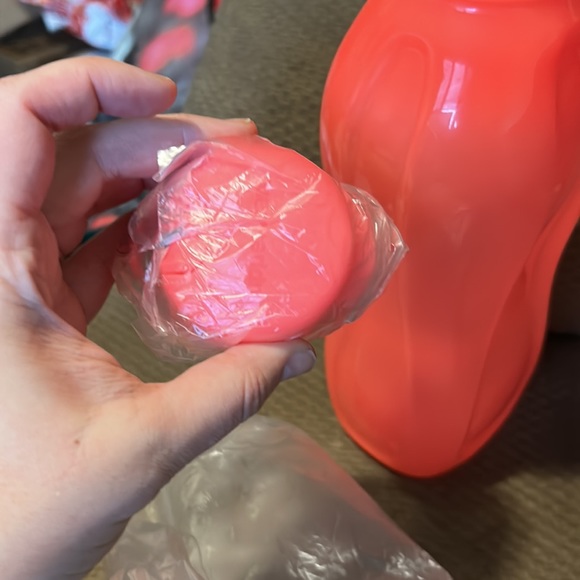 Brand new Extra large 1.5 L Tupperware eco bottle - Picture 2 of 4